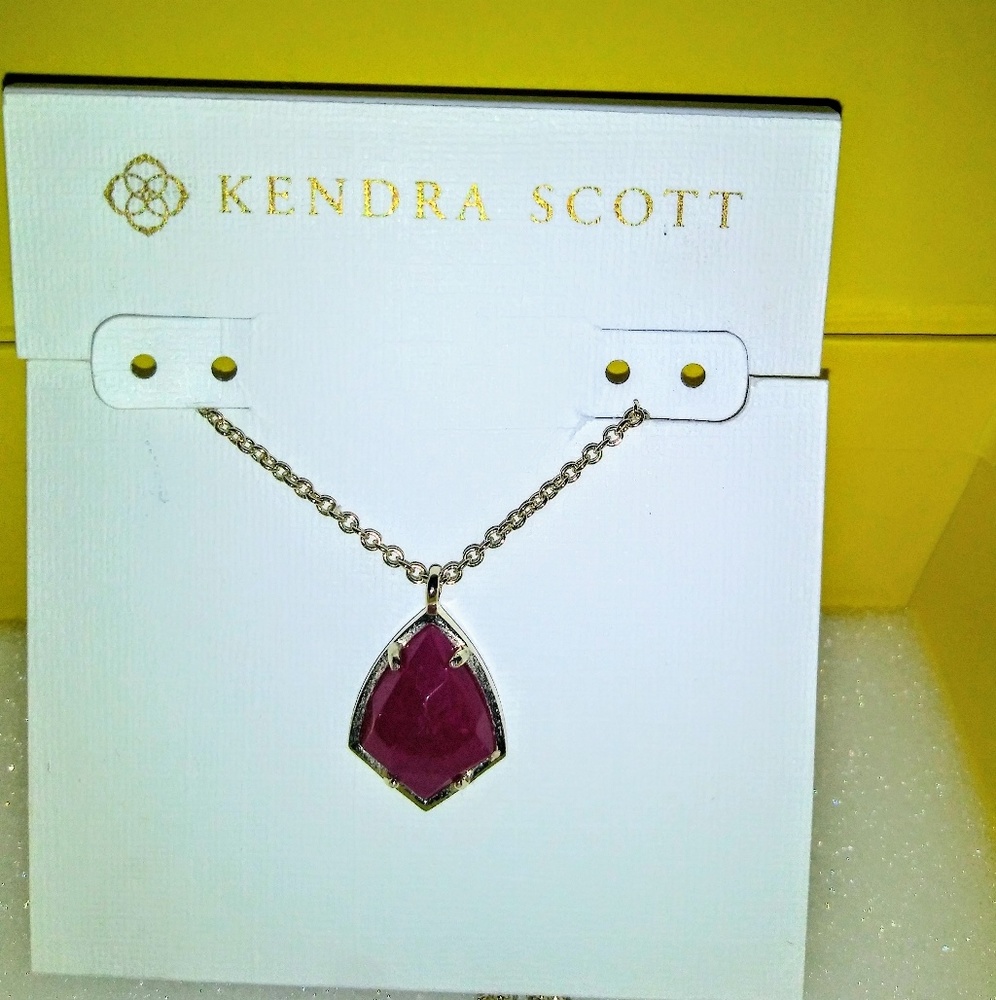 Kendra Scott Necklace